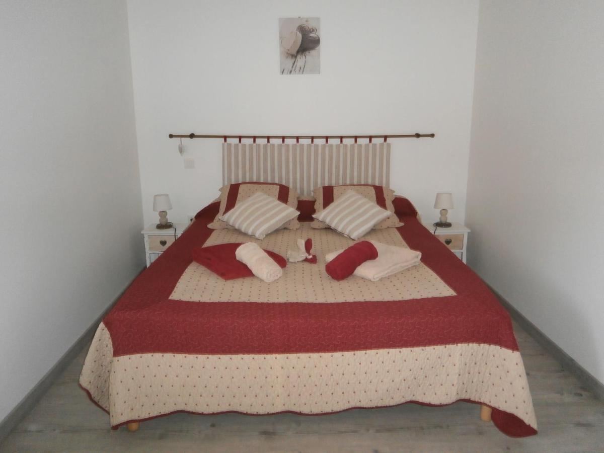 La Chomiarde Bed & Breakfast Saint-Médard-de-Presque Exterior foto